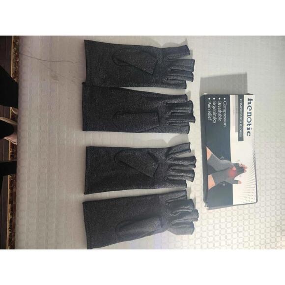 Compression gloves - Picture 5 of 7